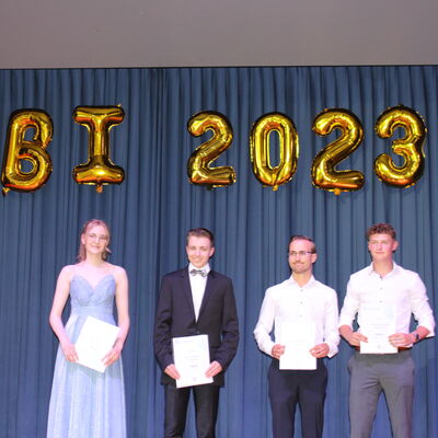 Bild vergr&ouml;&szlig;ern: BG 2023 Abiball