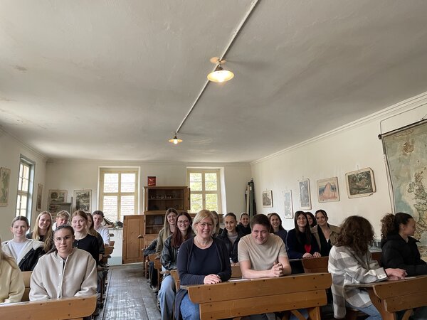 Bild vergr&ouml;&szlig;ern: mor Exkursion Neuhausen 2026_01